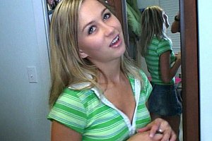 玉娆在龙椅上被皇上肉干高h潮文不断 Porn